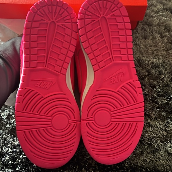 Pink Dunks 💕 - Picture 5 of 6